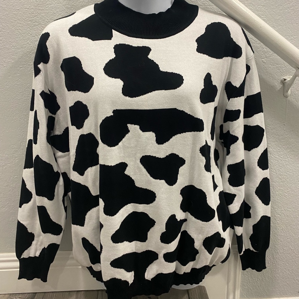 Fashion brand company cow print sweater NWOT